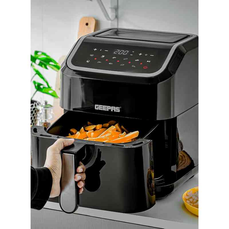 Geepas GAF37527 Digital Air Fryer: VORTX Technology, Oil-Free Cooking, 10 Preset Modes - 5L, 1600W Black