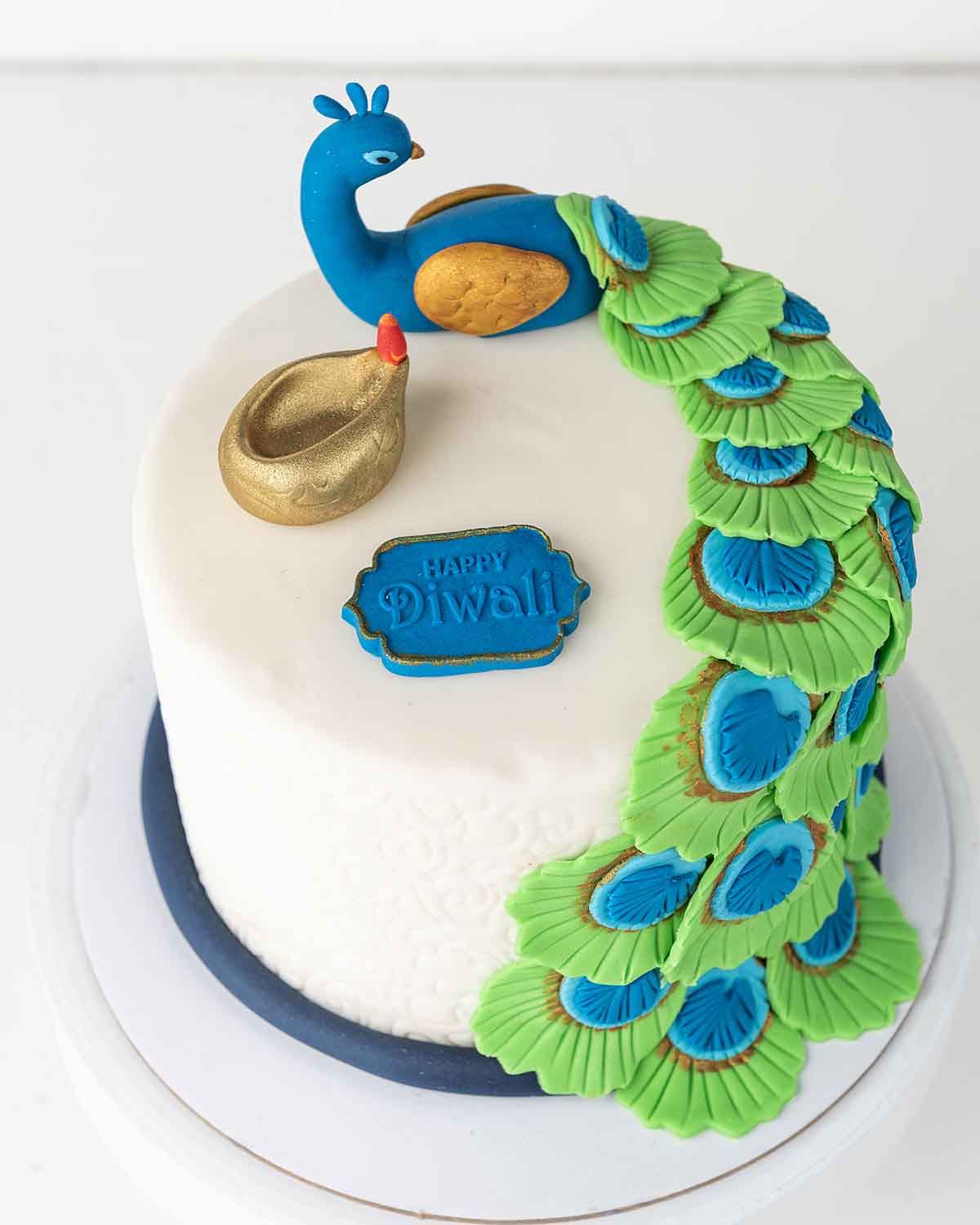 1kg Peacock Cake