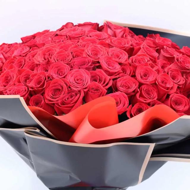 Soulmate 201 Red Roses Bouquet