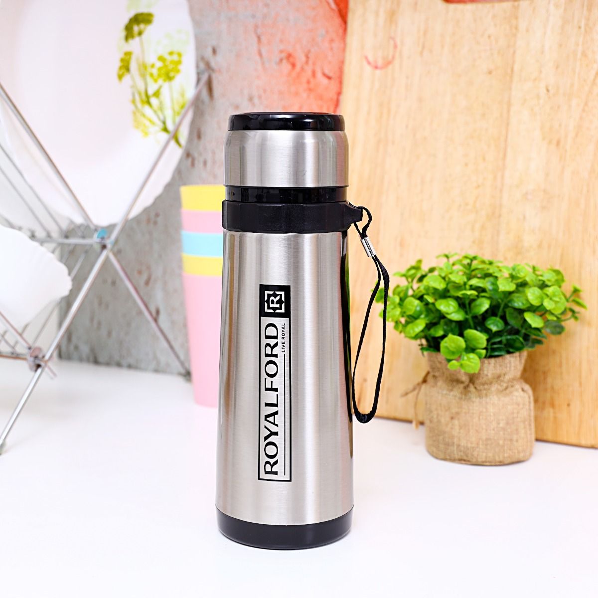 Royalford Stainless Steel Vacuum Bottle | 600 ml | RF9459 | Stainless Steel Flask & Water Bottle - Hot & Cold Leak-Resistant Sports Drink Bottle - Vacuum Insulation Bottle for Indoor Outdoor Use